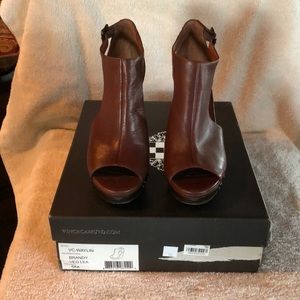Vince Camuto sz6 brown platform sandals